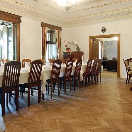 Otel Bano Maria Kastelyszallo *